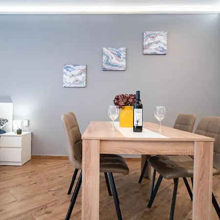 Apartman Free Parking Coco Elegant 4ppl Ac *